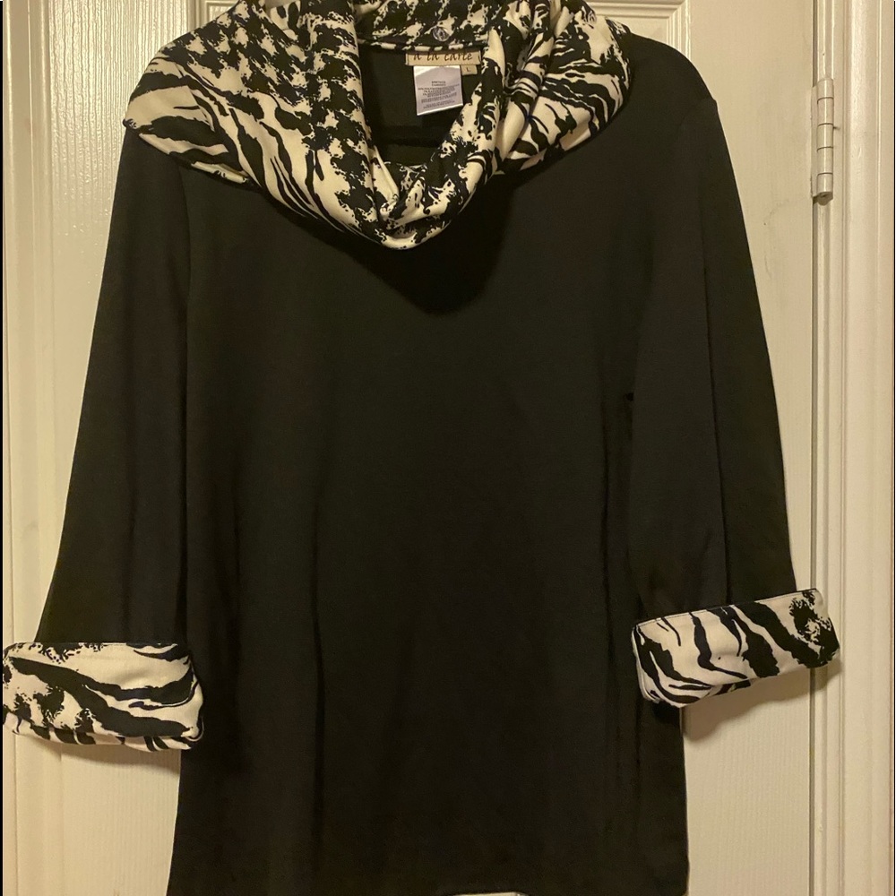 Black with print shirt 3/4 sleeve